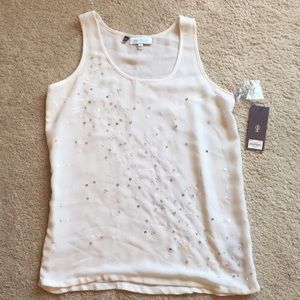 Jennifer Lopez tank top